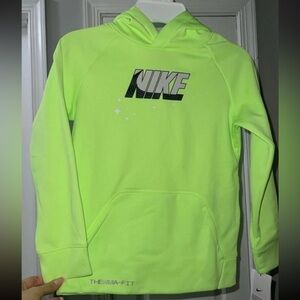 Nike boys therma fit hoodie - NWT size 5